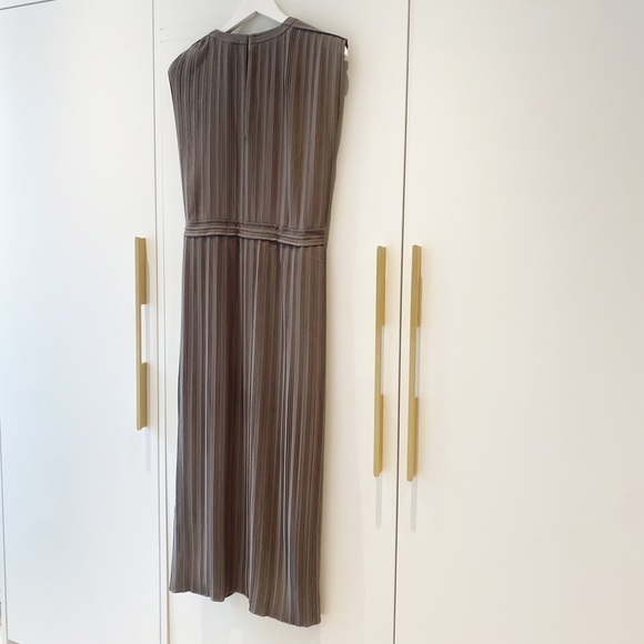 𝅺BNWT Club Monaco Pleated Maxi Dress - Picture 7 of 13